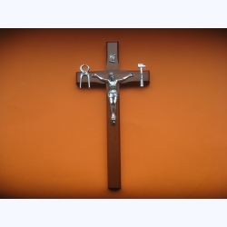Krzyż saletyński drewniany kolor ciemny brąz 20 cm